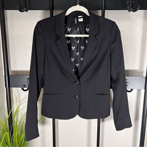 Divided H&M cropped blazer black size 8 - Picture 3 of 13